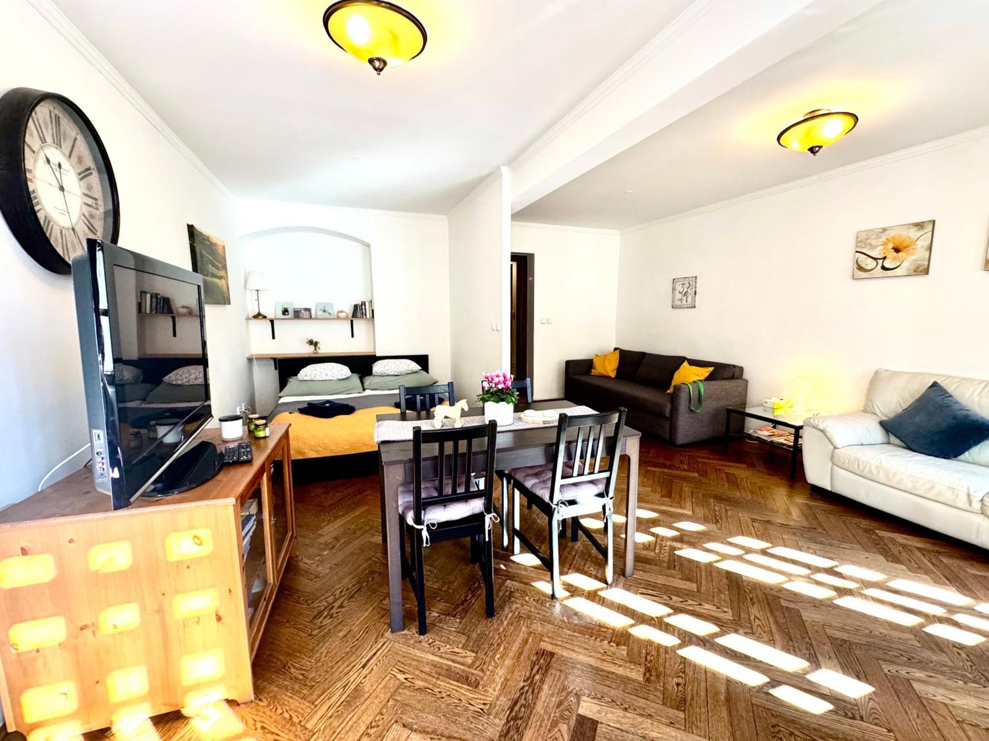 Apartmán Nerudova 36 *